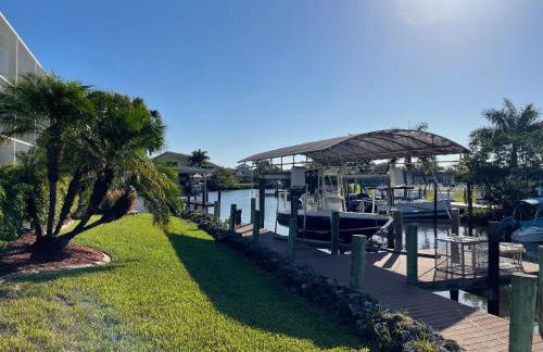 Bonita Beach Waterfront Paradise - Photo 60