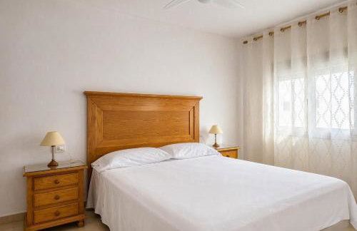Apartamentos Bajel - Photo 32