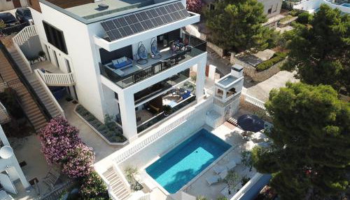 Luxury Beachfront Villa Carlisa - Foto 4, sunbed