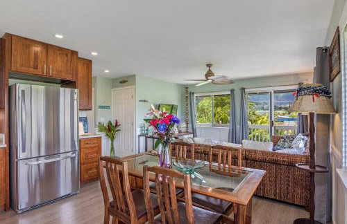 Relax at Kapakai Cottage 2-Bedroom Comfort with Full Kitchen & WD - Photo 15