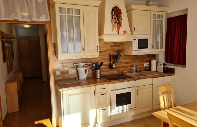 Comfortable Apartment With Mountain View - Photo 5