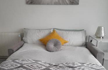 Cosy Apartment with Balcony and Breakfast - Foto 8