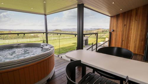 Enia Lodge 2 - Photo 2