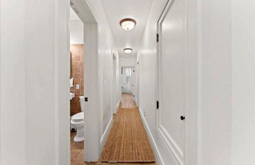 #Urban Elegance 3BR With Parking Near UC BART & Downtown - Photo 41