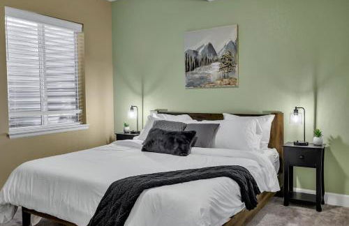 Family Friendly 5BR Mountain Views & Game Room - Foto 27