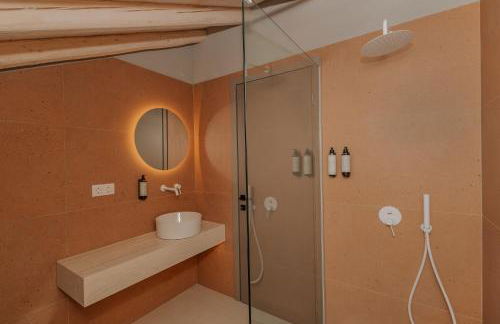 Tessera Villas & Studios Collection - Photo 11