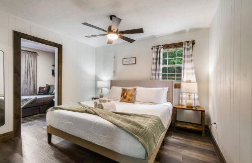 Fox&Hound Cabin: Cold Plunge, Sauna, Hot Tub, Dogs - Foto 44