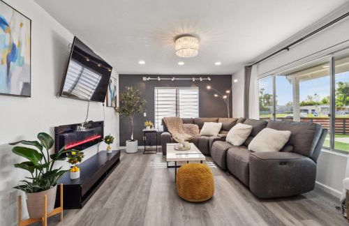 Super Spacious Family Vacation House! - Photo 9