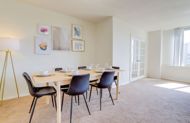 Arlington Stay with Easy Metro and Business Access - Photo 19