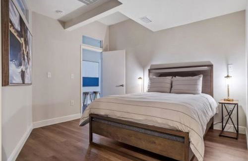 4Bedroom/ 2bath 2100sq ft Thorton Park Master Suite - Foto 32