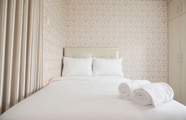 Homey And Modern Studio At Sky Terrace Apartment - Foto 1