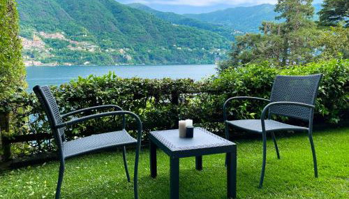 Regina di Laglio - Private Garden, Free Undercover Parking - Photo 2, Garden, Garden view