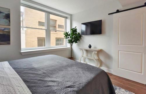 Fun Cozy 1 Br King Apts - 1 25 Mile Walk to TIAA Bnk Fld - Foto 9