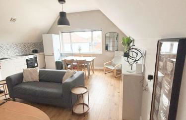 Four Bedroom Apartment in Fantastic Location - Foto 1