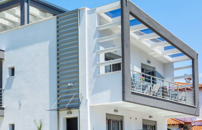 Nymphes Deluxe Accommodation - Photo 48