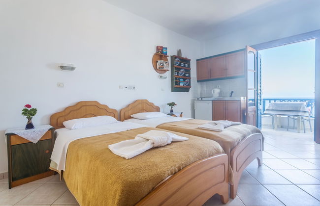 Arhontiko Hotel - Photo 3