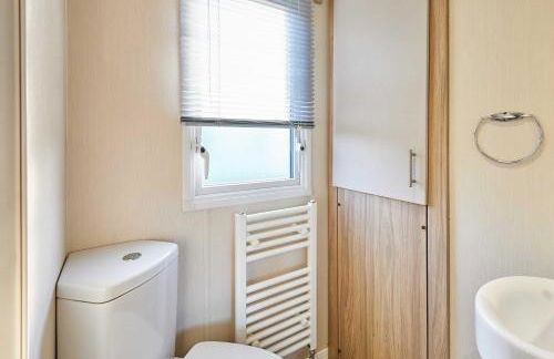 Host and Stay - 421 Wooler Park - Photo 17