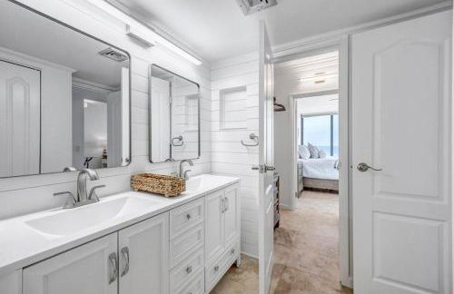 Oceanfront Penthouse Paradise - Foto 24