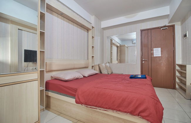 Apartment Green Lake View Ciputat by Celebrity Room - Foto 9