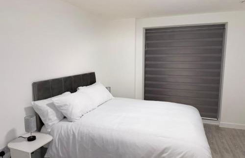 Serenity Waterfront 2 Bed Apartment - Foto 61