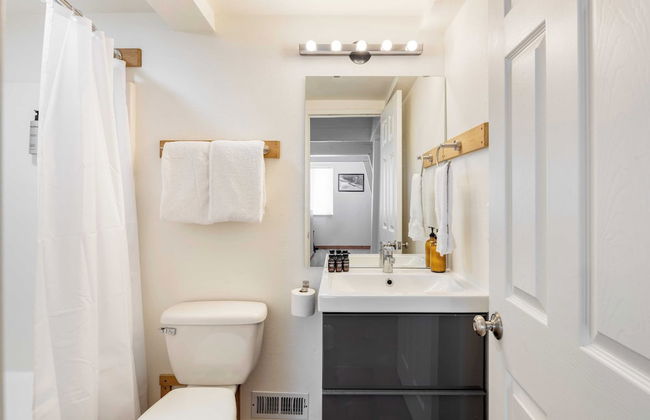 Chickaree & Chickadee Buyout by Avantstay 2 Sister Cabins - Photo 20