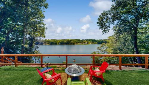 Hot Tub and Fire Pit Lakeside Getaway, Dogs Welcome - Foto 2