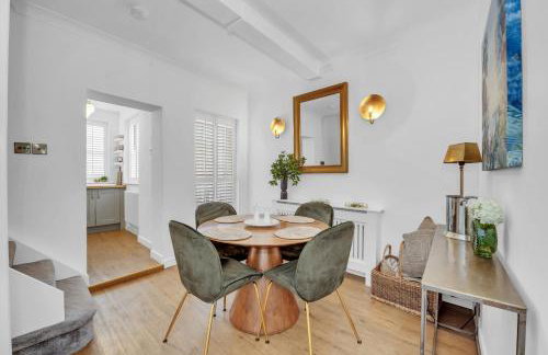 Charming Church Walk, Long Melford - 2 bedroom property with parking - Foto 8