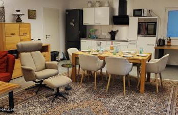 Ferienwohnung - Loft - mit 123qm bei Würzburg mit eigenen gratis Parkplatz Terasse Grill WLAN - nur Einzelbetten - Foto 14