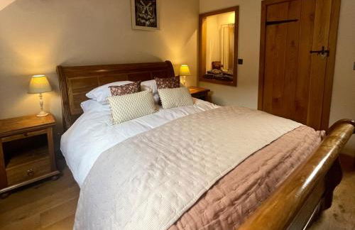 Hot Tub, Stream-Side Garden, Mountain Views, 17thC - Photo 13