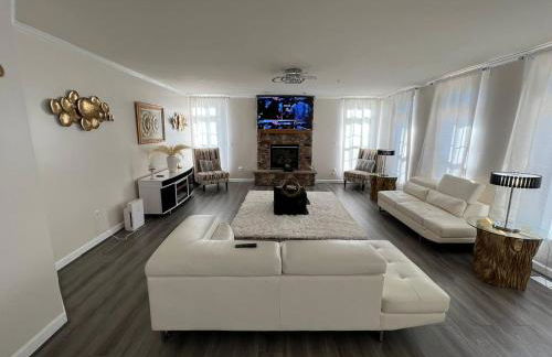 Spacious 5 BR House w/ Gym - Foto 1