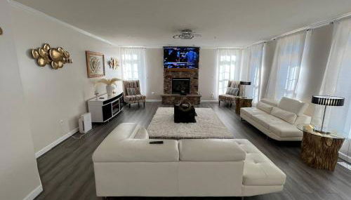 Spacious 5 BR House w/ Gym - Foto 1