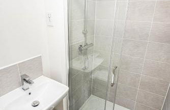 Solid Mirror Modern Riverside Home, Doncaster - Foto 8