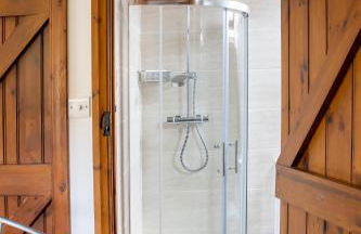 Granary Cottage - Luxury Barn Conversion - Photo 27