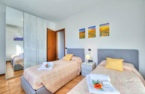 Cedar House Villa Few Minutes From Lake - Happy Rentals - Foto 9