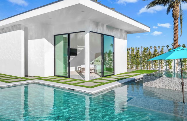 Exclusive Indio Villa Pool, Hot Tub, Putting Green Sleeps 18 Bravo #6 - Foto 34