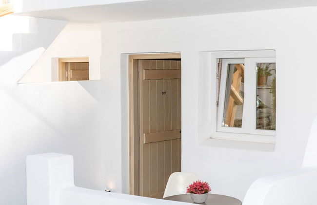 Depis Luxury Suites - Photo 58