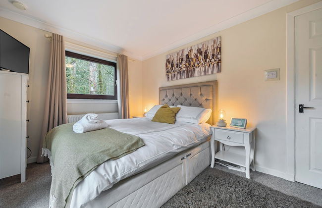 4 Bed House - Sleeps 9 - Hottub - Parking - Foto 16