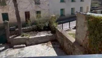 Maison Familiale Style Chalet - Centre village - Foto 3