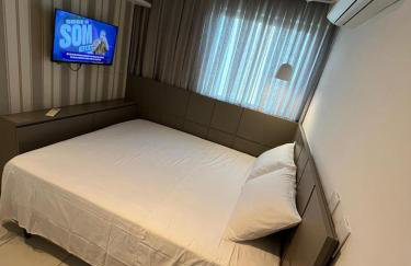 Flat Beach Class Excelsior - Apto Completo para 4 pessoas vista rio e mar - Foto 77