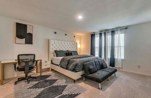 Group Haven in Princeton! WFH Ready and Ample Space - Photo 20