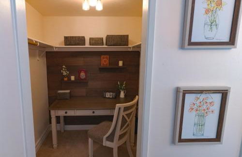 Cozy mountain retreat with lake views near Yosemite - Foto 27