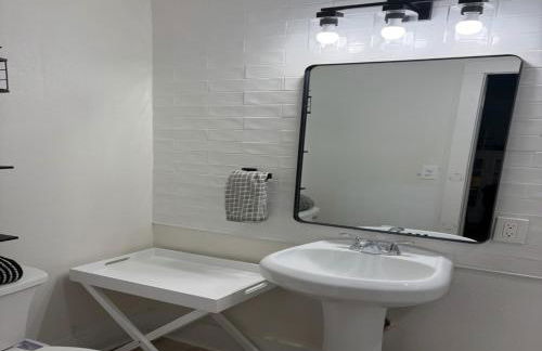 White Magnolia - Bakery Treats, Walk to Beach, Strand, Cruise, Pleasure Pier - Foto 70