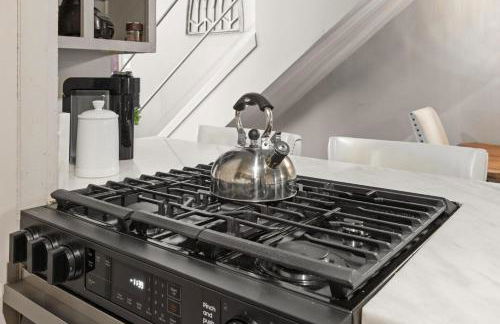 Modern 2BR Dallas Loft w Private Outdoor Terrace - Foto 15