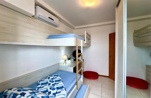 Apto em Barra Velha 340m da PRAIA com SACADA com CHURRASQUEIRA, AR CONDICIONADO WI-FI, PISCINA, PORTARIA 24h, ACADEMIA MINI MERCADO e vaga de GARAGEM - Photo 21