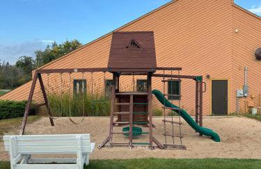 Nordic Lodge Comfort, Skiing, Pools, Trails Nearby - Foto 21