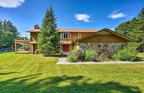 Family Winter Retreat with Hot Tub 14 Mi to Slopes! - Foto 1