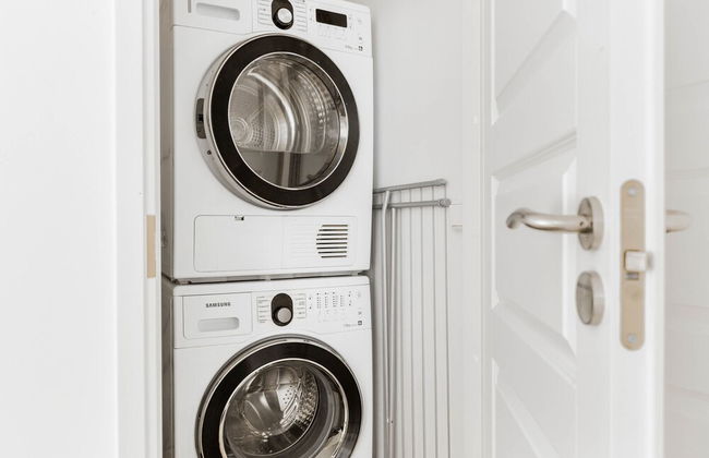 Spacious apt on Tranquil Courtyard - Foto 18