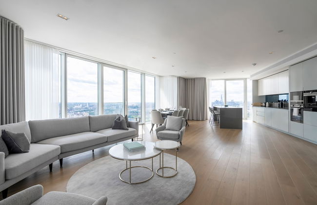 Deluxe Riverside Apartment With City Views - Foto 25