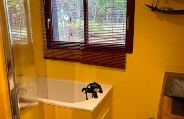 House de la Canopée, Swimming pool, Lake, Forest, large garden and WIFI - Foto 12