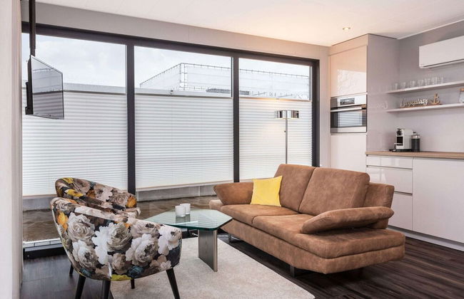 Unique Houseboat on and Around the Sneekermeer - Foto 22